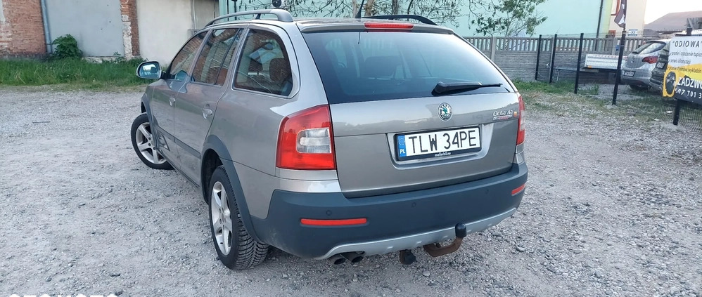 Skoda Octavia cena 37500 przebieg: 190000, rok produkcji 2010 z Radom małe 232